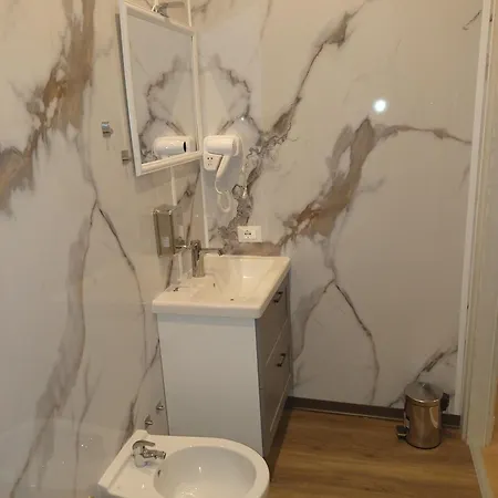 Via Bini Guest house